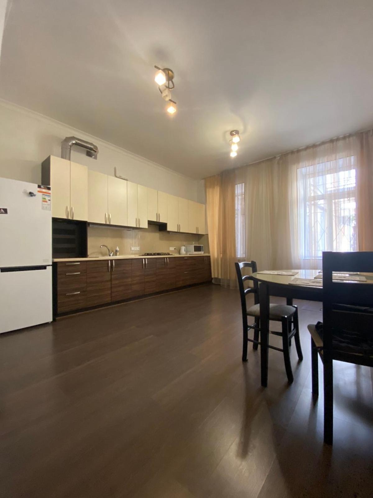 Deribas Apartments Одесса Экстерьер фото